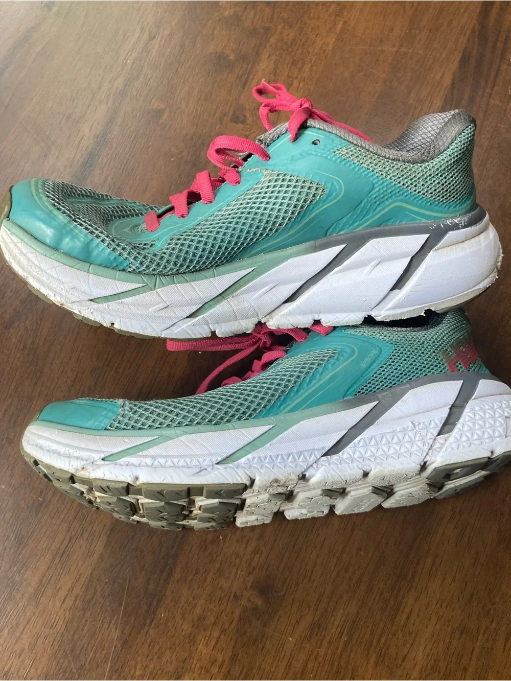 Hoka One One Napali Sneakers Womens Size 6 Turquoise Pink Running Shoes 1091611